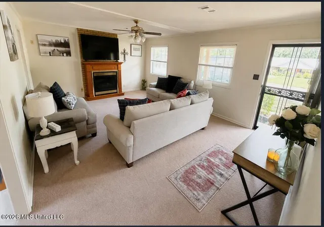 Photo 3 of Sale Pending at 2117 Brookhaven Dr, Southaven, MS 38671 | MLS# 4158752 | Listing updated on 2026-09-13