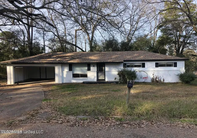 Single family home for sale at 742 Heather Ln, Jackson, MS 39206 | MLS# 4158711