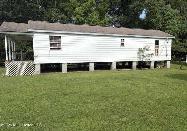 Photo 2 of Sale Pending at 6126 Copiah St, Bay Saint Louis, MS 39520 | MLS# 4158718 | Listing updated on 2026-08-14