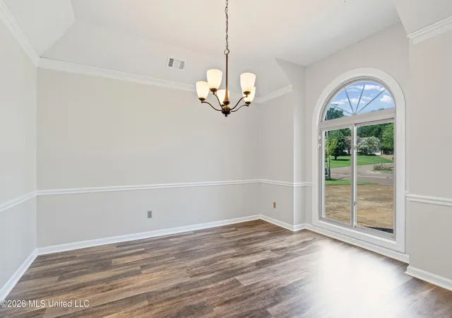 Photo 3 of Single family home for sale at 7264 Flower Crk Dr, Southaven, MS 38671 | MLS# 4158726 | Listing updated on 2026-09-15