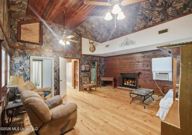 Photo 4 of Sale Pending at 1041 Bus Stop Ln, Magnolia, MS 39652 | MLS# 4158741 | Listing updated on 2026-08-29