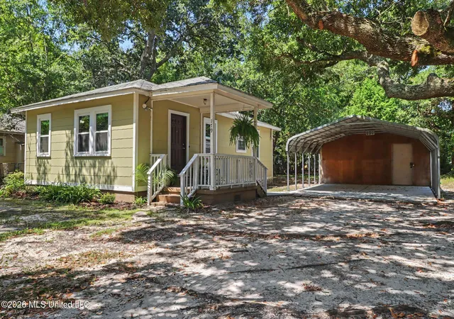 Photo 2 of Sale Pending at 179 Gardenia St, Biloxi, MS 39531 | MLS# 4158734 | Listing updated on 2026-08-17