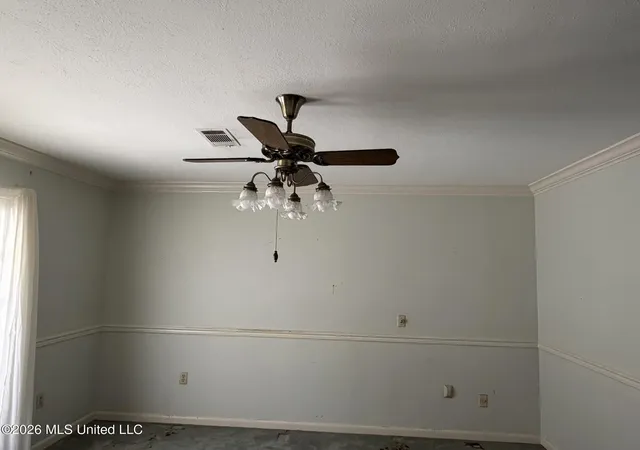 Photo 3 of Single family home for sale at 111 Greenwood Ln, Natchez, MS 39120 | MLS# 4158735 | Listing updated on 2026-08-10