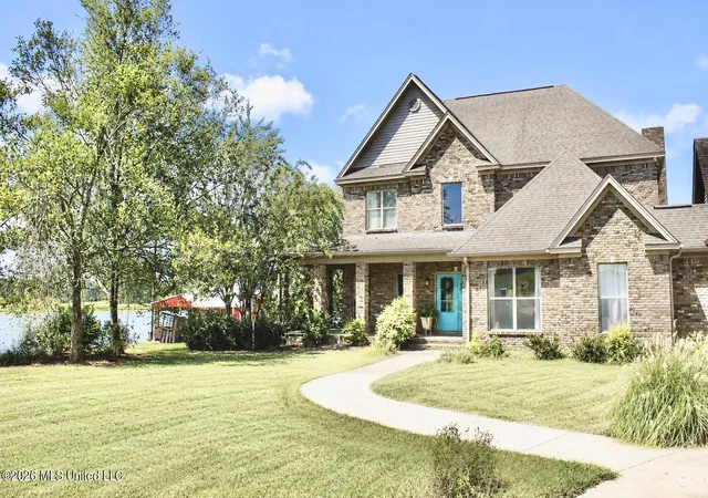 Photo 1 of Single family home for sale at 1037 Wellington Ridge Dr, Grenada, MS 38901 | MLS# 4159263 | Listing updated on 2026-08-17