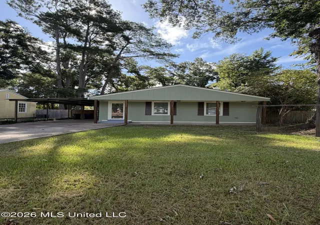Photo 1 of Sale Pending at 1503 Eastwood Rd, Natchez, MS 39120 | MLS# 4158804 | Listing updated on 2026-08-28