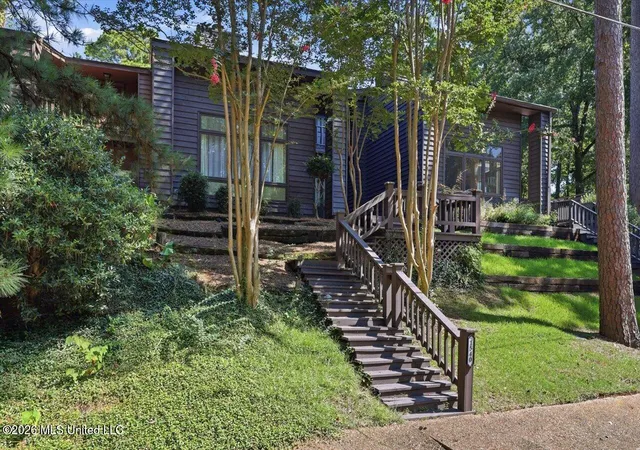 Photo 1 of Townhouse for sale at 1540 Lakeside Dr, Jackson, MS 39216 | MLS# 4158815 | Listing updated on 2026-08-24