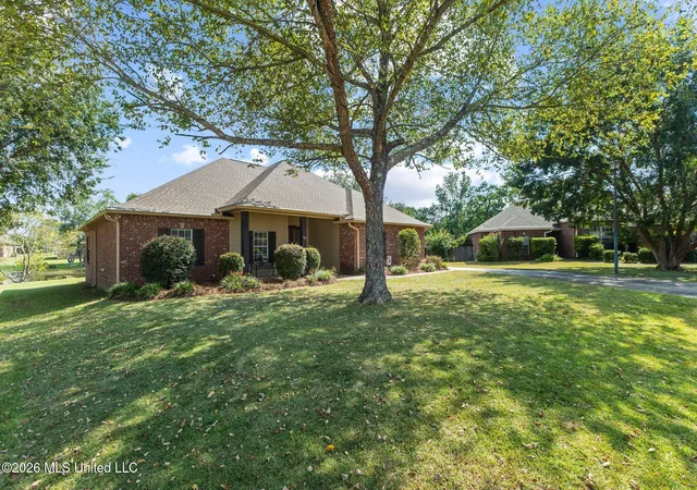 2nd image of 25 Lakeland Cir, Petal, MS 39465 | MLS# 4158746