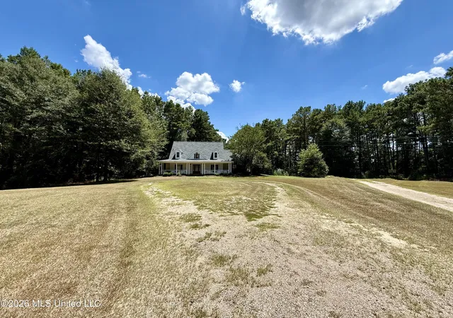 Photo 2 of Sale Pending at 1114 Scr 30, Mount Olive, MS 39119 | MLS# 4158814 | Listing updated on 2026-09-01