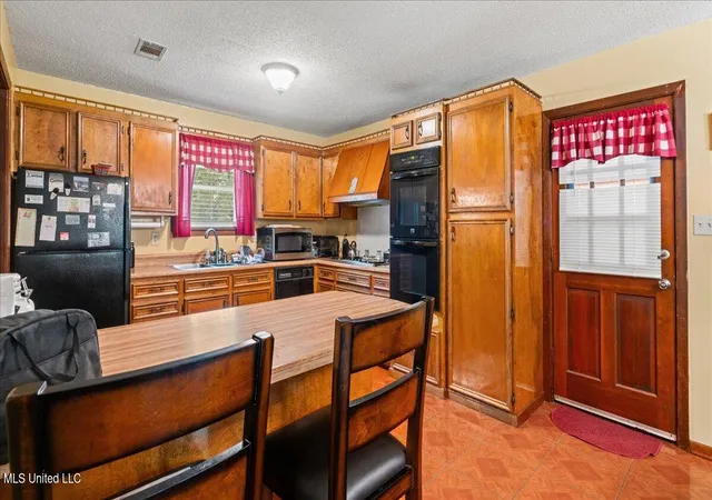 Photo 4 of Single family home for sale at 7585 Mississippi 35, Bassfield, MS 39421 | MLS# 4158779 | Listing updated on 2026-08-11