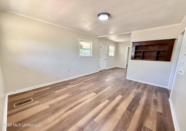 Photo 3 of Single family home for sale at 107 Copley St, Crystal Springs, MS 39059 | MLS# 4159880 | Listing updated on 2026-09-30