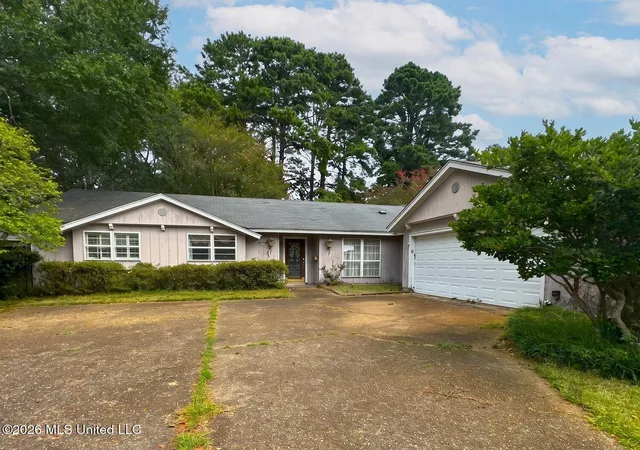 Photo 1 of Sale Pending at 5251 Old Canton Rd, Jackson, MS 39211 | MLS# 4158791 | Listing updated on 2026-09-03