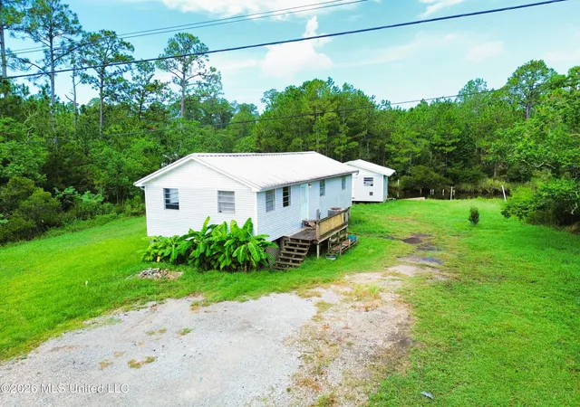 Photo 2 of Single family home for sale at 10095 Peachtree Dr, Bay Saint Louis, MS 39520 | MLS# 4159097 | Listing updated on 2026-09-15