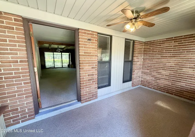 Photo 3 of Sale Pending at 2 Lafayette Pl, Gulfport, MS 39507 | MLS# 4158795 | Listing updated on 2026-08-18