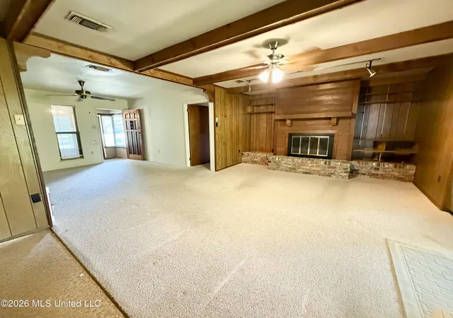 Photo 3 of Sale Pending at 2 Lafayette Pl, Gulfport, MS 39507 | MLS# 4158795 | Listing updated on 2026-08-18