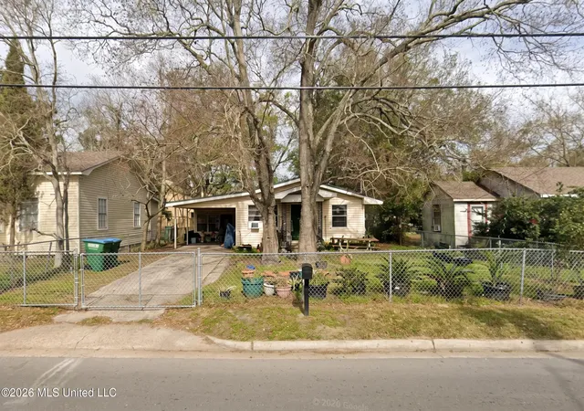 Photo 1 of Single family home for sale at 1307 Live Oak Ave, Pascagoula, MS 39567 | MLS# 4159535 | Listing updated on 2026-08-18
