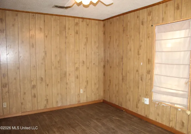 Photo 2 of Single family home for sale at 2010 12th Street, Pascagoula, MS 39567 | MLS# 4159486 | Listing updated on 2026-08-18
