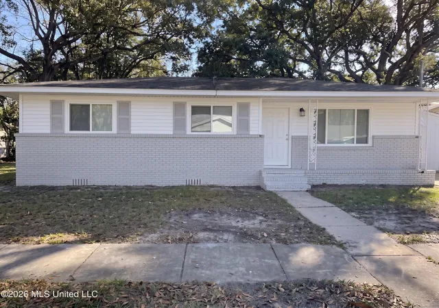 Photo 1 of Single family home for sale at 1906 Harrison Ave, Pascagoula, MS 39567 | MLS# 4159234 | Listing updated on 2026-09-01