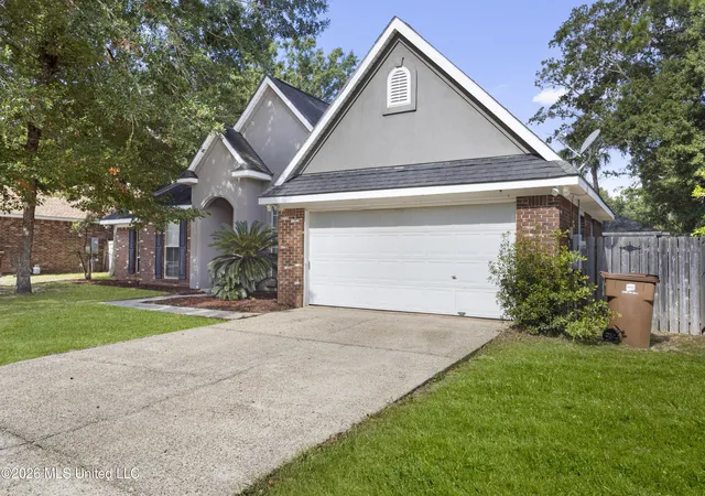 Photo 3 of Sale Pending at 2255 Clb Moss Cir, Biloxi, MS 39532 | MLS# 4158817 | Listing updated on 2026-08-21