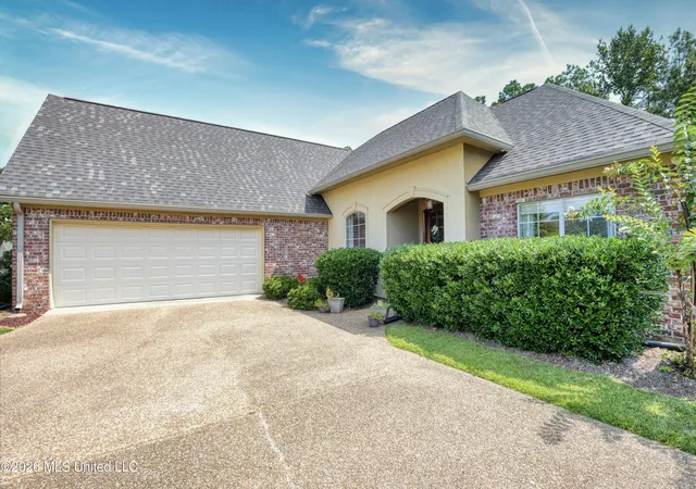 Photo 1 of Single family home for sale at 125 Baileys Ridge Cir, Clinton, MS 39056 | MLS# 4158981 | Listing updated on 2026-08-12