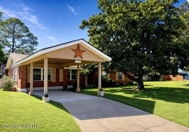 Photo 1 of Single family home for sale at 2155 Sherwood Pl, Biloxi, MS 39531 | MLS# 4158880 | Listing updated on 2026-08-31