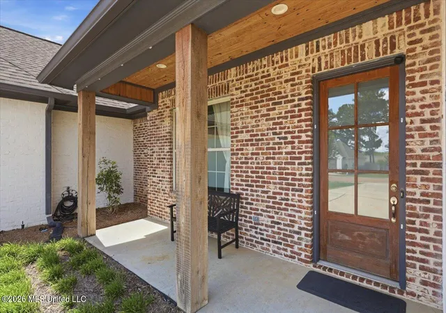 Photo 3 of Single family home for sale at 102 Twain Trl, Clinton, MS 39056 | MLS# 4159062 | Listing updated on 2026-09-18