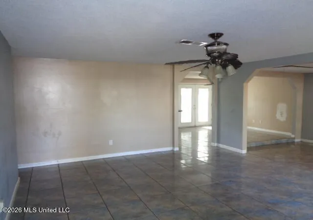 Photo 2 of Sale Pending at 4618 Robinhood Dr, Pascagoula, MS 39581 | MLS# 4158849 | Listing updated on 2026-08-21