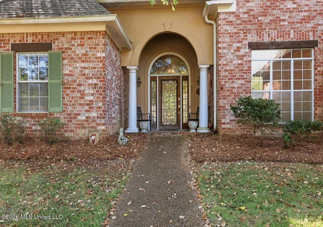 Photo 3 of Sale Pending at 143 Whisper Lake Blvd, Madison, MS 39110 | MLS# 4159618 | Listing updated on 2026-09-12