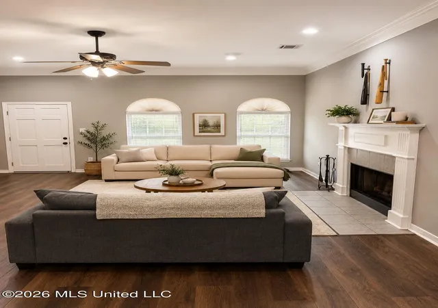 Photo 3 of Single family home for sale at 13093 Glennwood Pl, Gulfport, MS 39503 | MLS# 4158869 | Listing updated on 2026-08-25