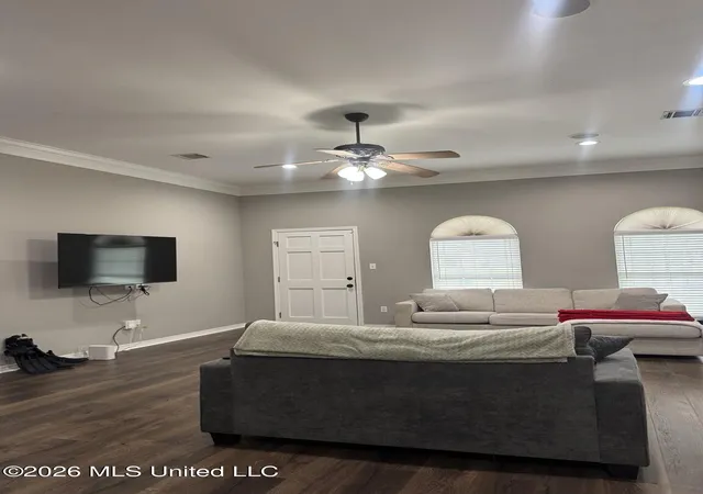 Photo 4 of Single family home for sale at 13093 Glennwood Pl, Gulfport, MS 39503 | MLS# 4158869 | Listing updated on 2026-08-25