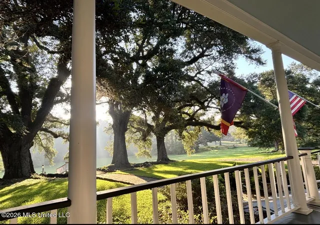Photo 3 of Sale Pending at 74 Foster Mound Rd, Natchez, MS 39120 | MLS# 4158879 | Listing updated on 2026-09-01