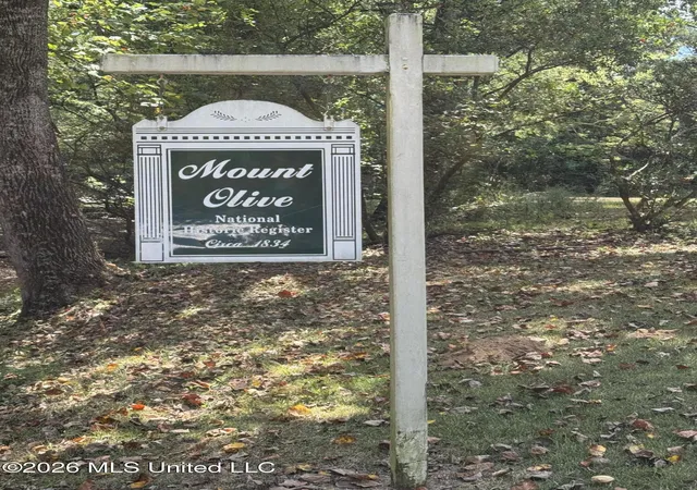 Photo 4 of Sale Pending at 74 Foster Mound Rd, Natchez, MS 39120 | MLS# 4158879 | Listing updated on 2026-09-01