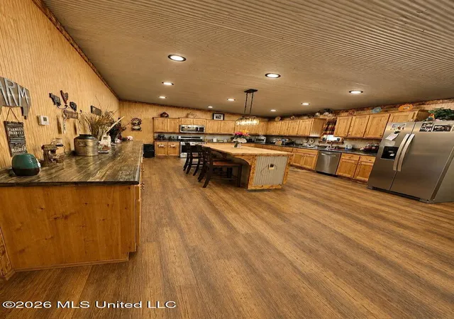 Photo 3 of Manufactured home for sale at 147 Humphrey Rd, Holly Springs, MS 38635 | MLS# 4158883 | Listing updated on 2026-08-31