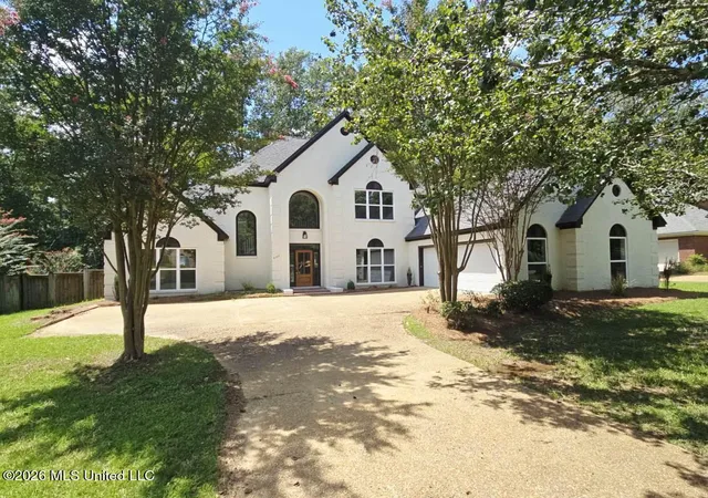 Photo 3 of Sale Pending at 609 Kinsington Ct, Ridgeland, MS 39157 | MLS# 4158896 | Listing updated on 2026-09-25