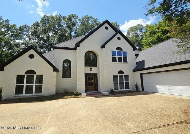 Photo 3 of Sale Pending at 609 Kinsington Ct, Ridgeland, MS 39157 | MLS# 4158896 | Listing updated on 2026-09-25