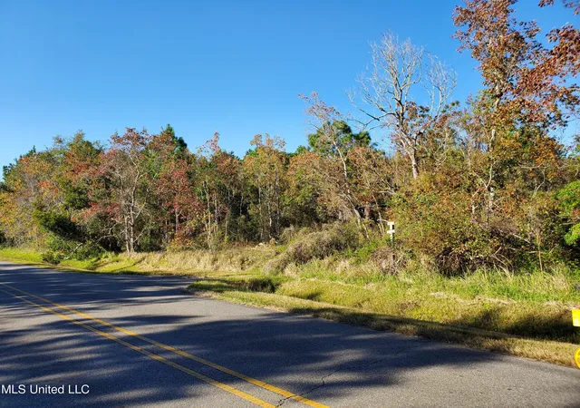 Photo 4 of Land for sale at 3098 Washington St, Bay Saint Louis, MS 39520 | MLS# 4158998 | Listing updated on 2026-08-13