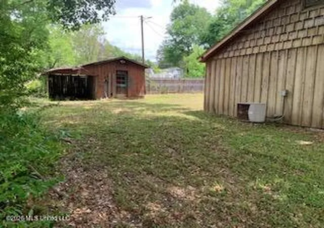 Photo 3 of Single family home for sale at 109 Stewart St, Calhoun City, MS 38916 | MLS# 4159001 | Listing updated on 2026-08-13