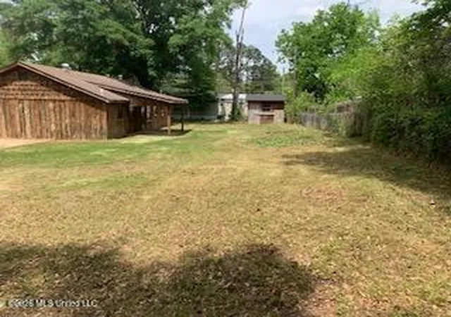 Photo 4 of Single family home for sale at 109 Stewart St, Calhoun City, MS 38916 | MLS# 4159001 | Listing updated on 2026-08-13