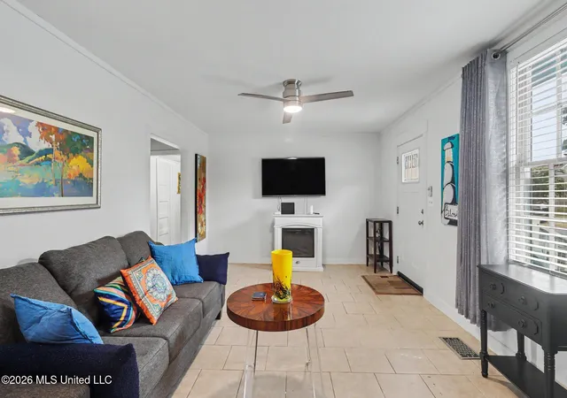 Photo 3 of Single family home for sale at 178 Keesler Cir, Biloxi, MS 39530 | MLS# 4159022 | Listing updated on 2026-10-08