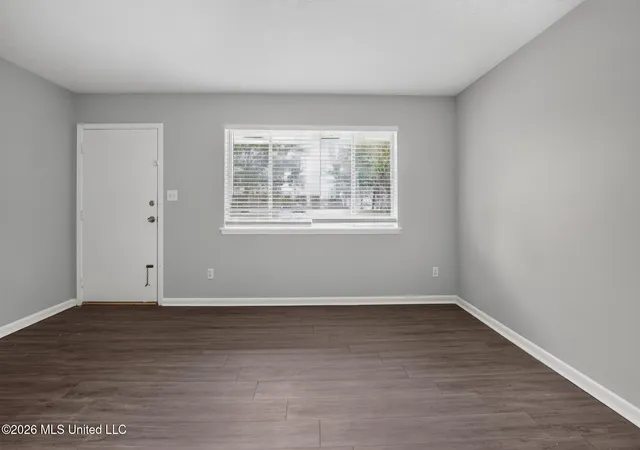 Photo 3 of Single family home for sale at 5305 Keele St, Jackson, MS 39206 | MLS# 4159081 | Listing updated on 2026-08-13