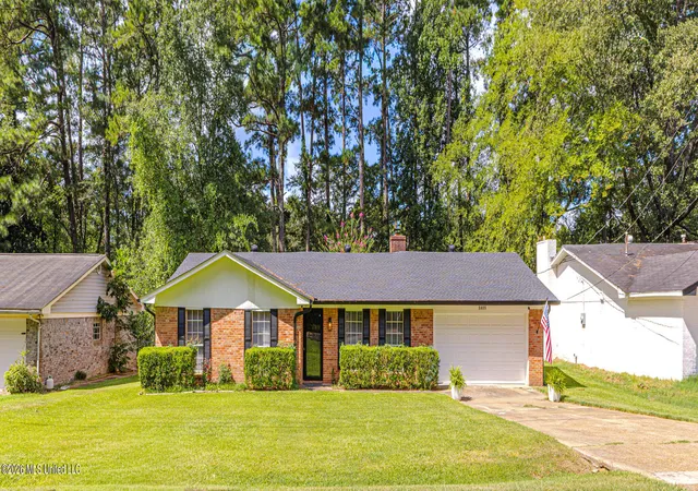 Photo 2 of Sale Pending at 3405 Forest Hl Rd, Jackson, MS 39212 | MLS# 4159002 | Listing updated on 2026-09-07