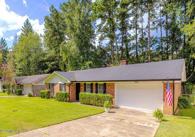 Photo 3 of Sale Pending at 3405 Forest Hl Rd, Jackson, MS 39212 | MLS# 4159002 | Listing updated on 2026-09-07