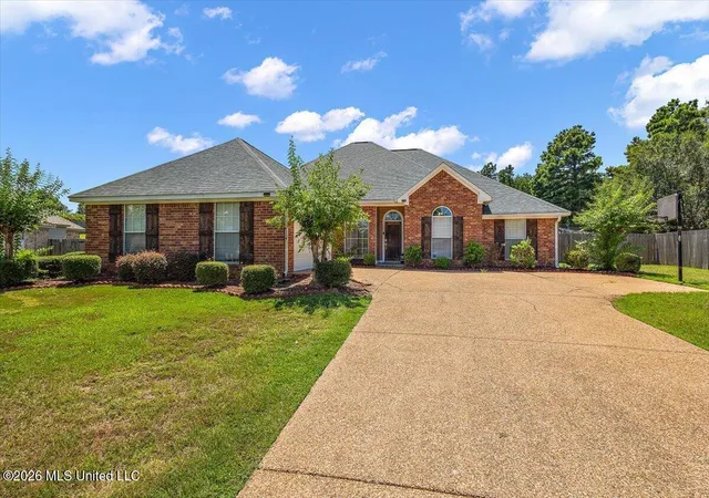Photo 1 of Single family home for sale at 153 Stratford Dr, Madison, MS 39110 | MLS# 4158967 | Listing updated on 2026-09-18