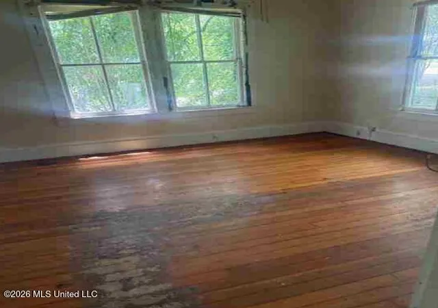 Photo 2 of Single family home for sale at 504 S 5th Street, Mc Comb, MS 39648 | MLS# 4158964 | Listing updated on 2026-08-12
