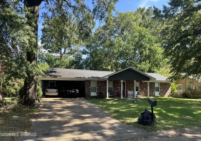 Photo 2 of Single family home for sale at 314 N Canton Clb Cir, Jackson, MS 39211 | MLS# 4159053 | Listing updated on 2026-08-20