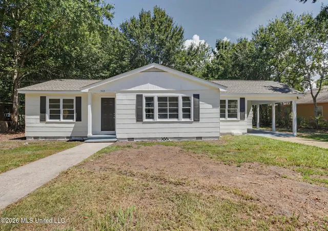 Photo 2 of Sale Pending at 3513 Hemlock Ave, Moss Point, MS 39563 | MLS# 4158983 | Listing updated on 2026-09-16