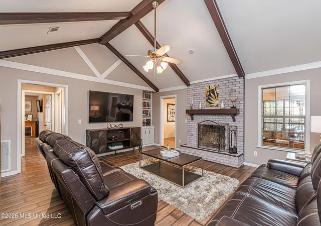 Photo 2 of Sale Pending at 1240 Scots Glen, Jackson, MS 39204 | MLS# 4159042 | Listing updated on 2026-08-18