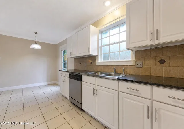 Photo 2 of Single family home for sale at 2201 Sandalwood Pl, Gautier, MS 39553 | MLS# 4159876 | Listing updated on 2026-08-20