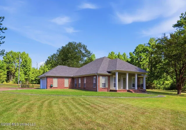 Photo 3 of Sale Pending at 2265 Jack Johnson Rd, Terry, MS 39170 | MLS# 4159134 | Listing updated on 2026-09-04