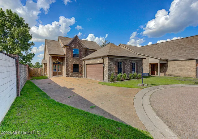 Photo 2 of Single family home for sale at 1436 N Arbor Lake Dr, Horn Lake, MS 38637 | MLS# 4159143 | Listing updated on 2026-09-02