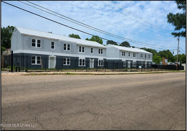 Photo 1 of Multi family home for sale at 1021 Raymond Rd, Jackson, MS 39204 | MLS# 4159019 | Listing updated on 2026-08-13